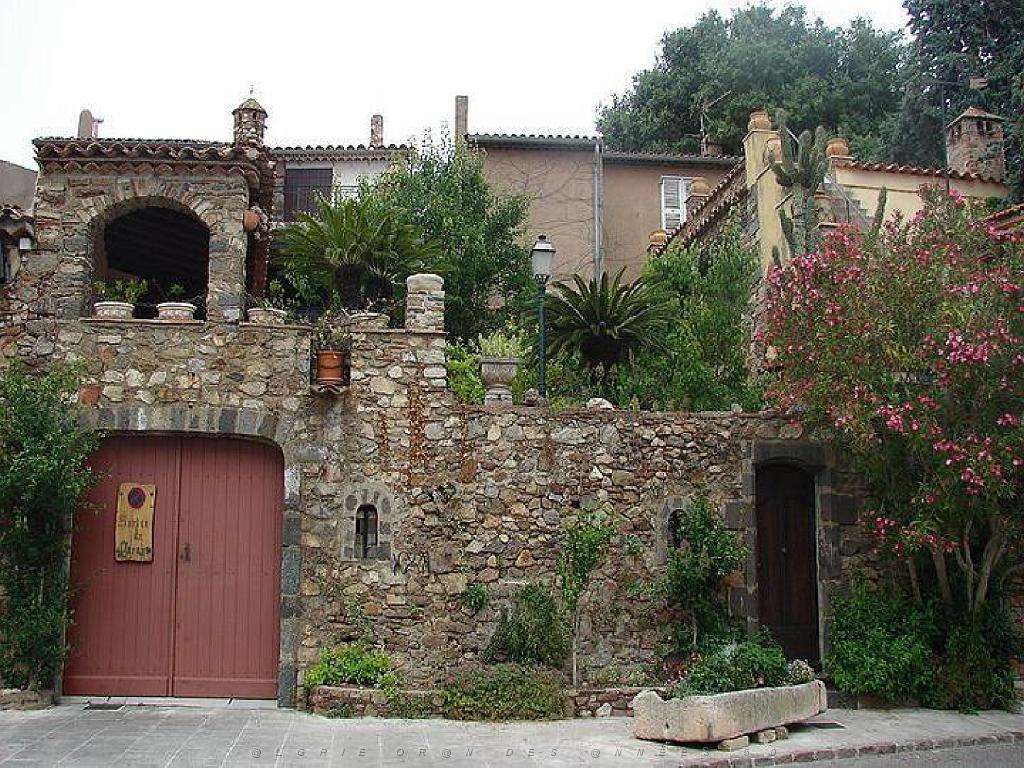 183 D37 LA LONDE DES MAURES ETR SES ENVIRONS_000046.jpg